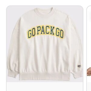 Worn once | Abercrombie & Fitch Cream Crewneck Greenbay Packers  Sweater